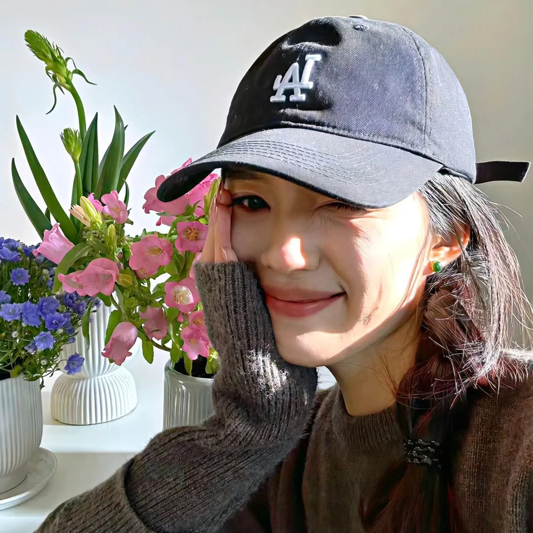 两女一男